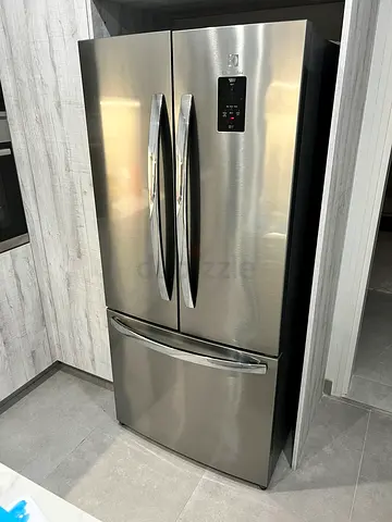 Electrolux French style Bottom freezer fridge Exellent Condition