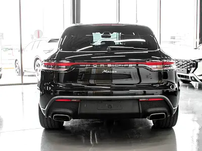 2023 Porsche MACAN — фото 9