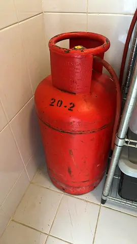 Gas cylinder free delivery with regulator