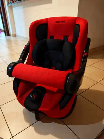 Baby Plus Toddler Car Seat Red and Black