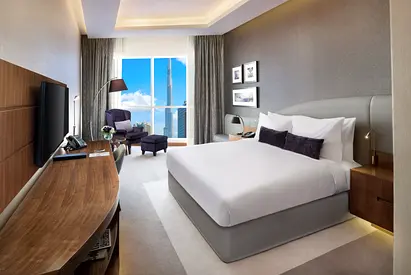 Radisson Blu Hotel Dubai Waterfront, 5* Hotel in Business Bay, Serviced Room and Hotel Facilities