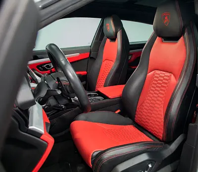 2019 Lamborghini URUS 照片 9