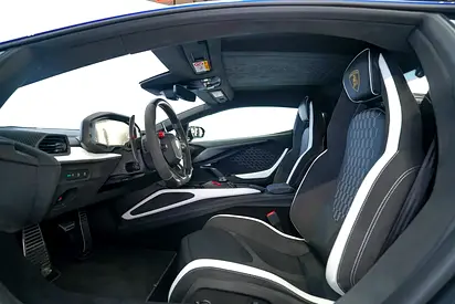 صورة مصغرة 17 لـ 2024 Lamborghini REVUELTO