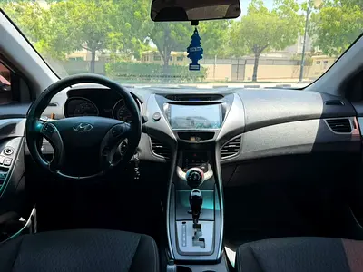 صورة 8 لـ 2013 Hyundai ELANTRA