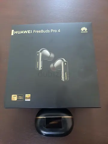 Huawei FreeBuds Pro 4 true wireless earbuds with charging case - used