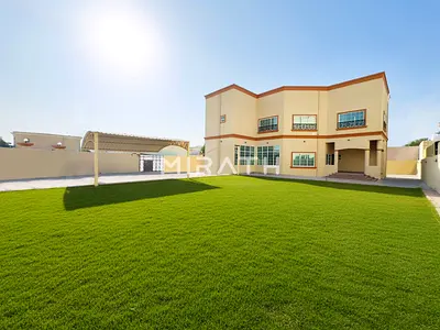 Spacious Backyard Cozy Villa – Ready To Move
