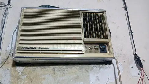 Used O'General Window Air Conditioner - Wall Mounted, Needs Servicing