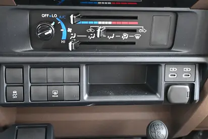 Toyota Land Cruiser LC 76 LX, миниатюра 9