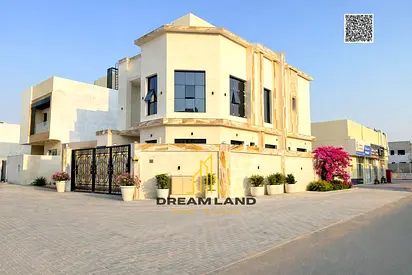 Villa for sale, including registration and ownership fees, on the main street, ready to move in, in one of Ajman's most prestigious areas. Freehold ow