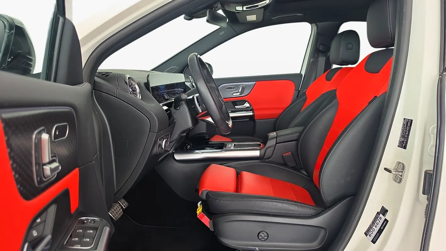 Mercedes-Benz GLA-Class 2025