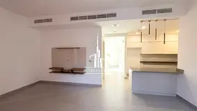 Corner Unit | Spacious Layout | Maid Room