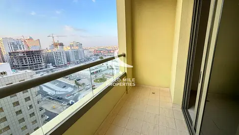Spacious 1BHK> Western Kitchen> Close to MOE> Family Building