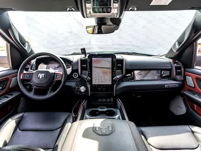 2025 RAM 1500 — миниатюра 17