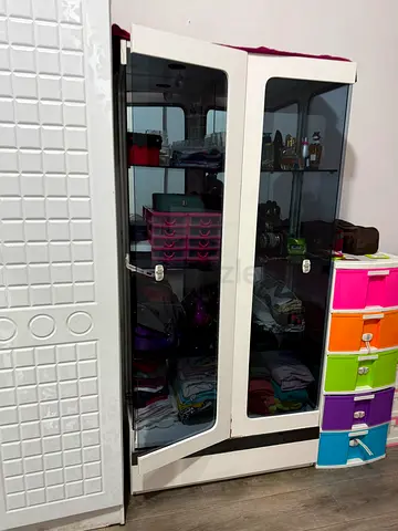 White Glass Front Display Cabinet with Shelves