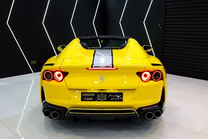 2023 Ferrari 812 照片 17