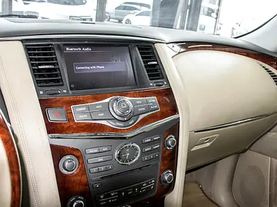 2016 Infiniti QX80 — фото 10
