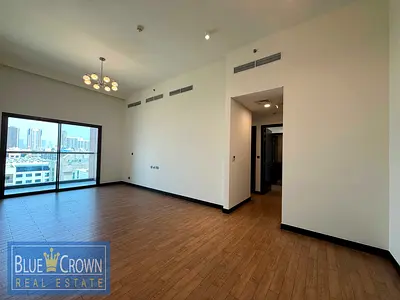 Luxurious & Stunning Bright Apartment Prime Location
