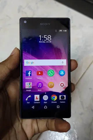 SONY XPERIA SMARTPHONE GOOD WORKING CONDITION