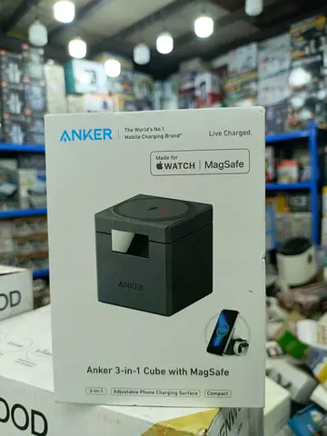 Anker 3-in-1 Cube with MagSafe Wireless Charging Station