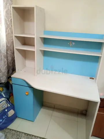 Modern study table and chair set