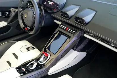 2021 Lamborghini HURACAN — миниатюра 13