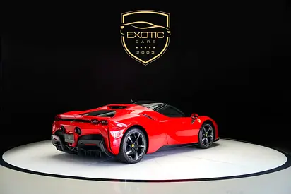 2022 Ferrari SF90 STRADALE — миниатюра 3