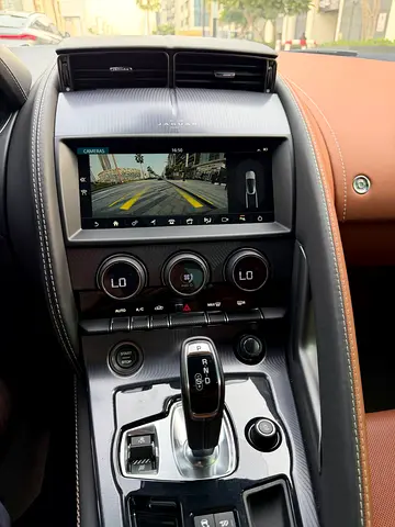 2024 Jaguar F-TYPE — фото 12