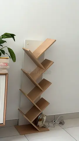 Modern Zigzag Wall-Mounted Book Shelf - Light Wood
