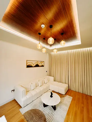 Luxury Fully Furnished! Perfect Layout