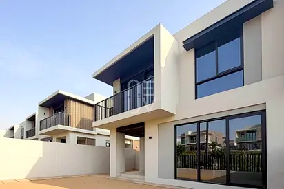 Landscaped Garden | Extended | EV Charger