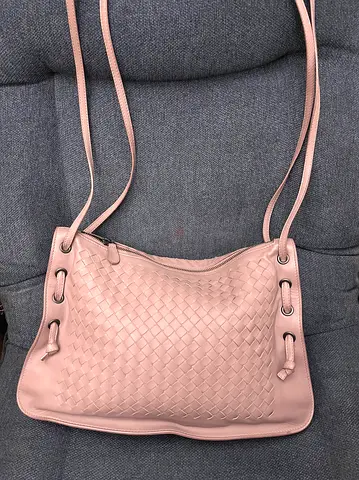 Authentic Bottega Veneta pink full leather crossbody bag lv