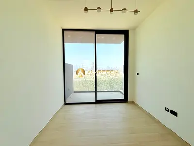 شقة مشرقة بغرفتي نوم | ركن بن غاطي | شرفة زاوية وإطلالات على المدينة | غير مفروشة