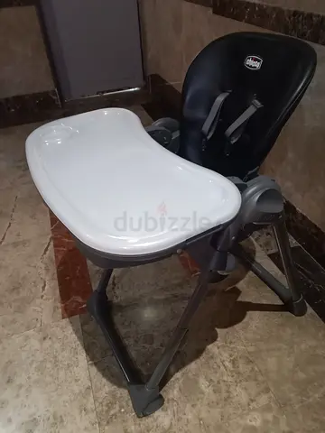 Baby dining table