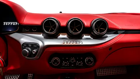 2017 Ferrari F12 BERLINETTA — фото 10