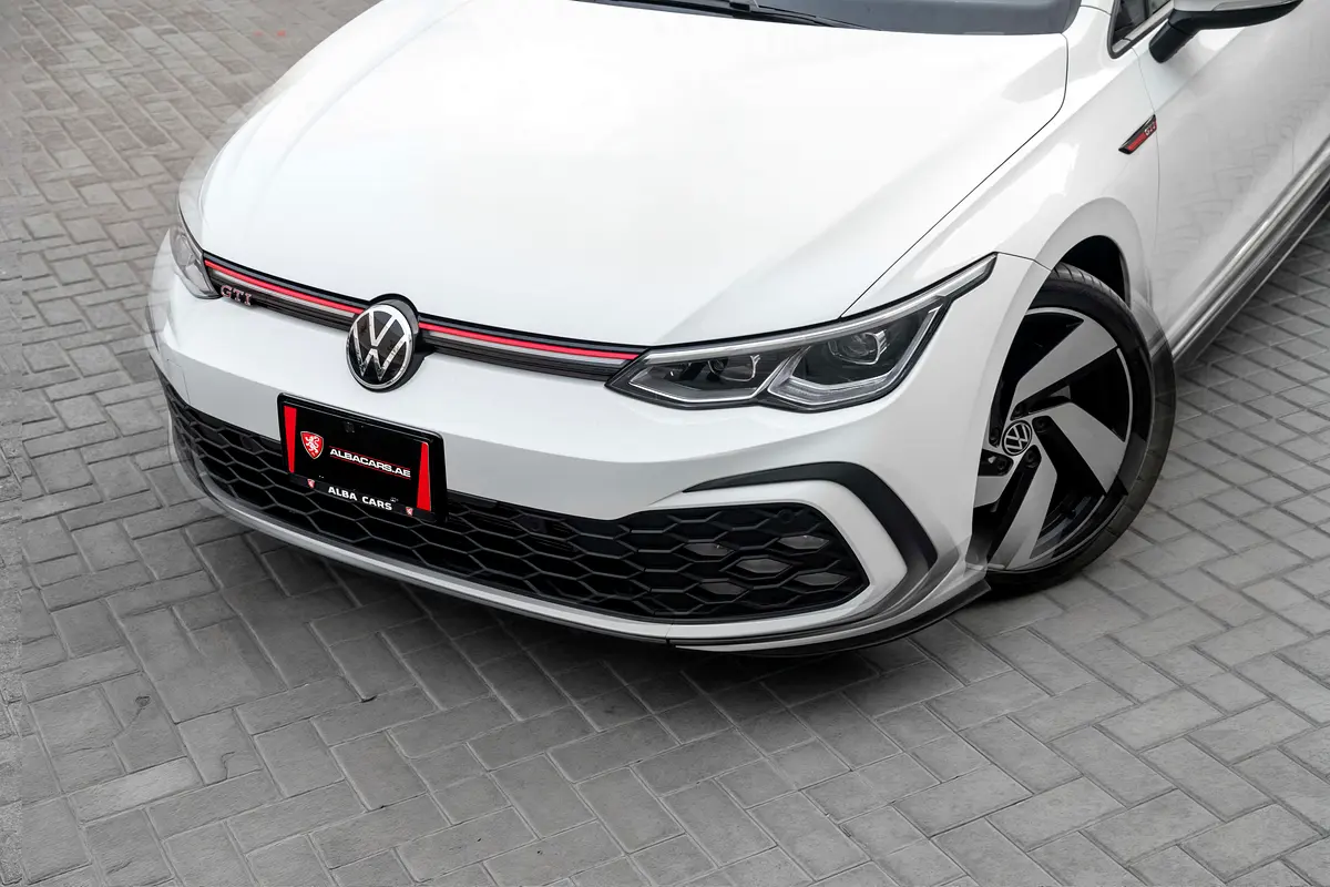فولكس فاجن غولف جي تي آي 2023