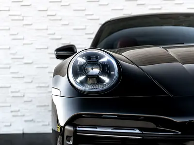 PORSCHE 911 TURBO S | WARRANTY | GCC | LOW KMS | FSH-3