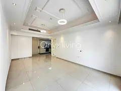 Spacious unit | Prime Location | Ready to move