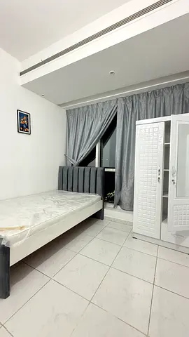 ELEGANT FULLY FURNISHED PARTTION ROOM NEAR ELECTRA