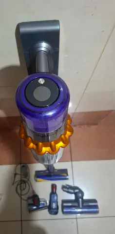 dyson v15 vacum