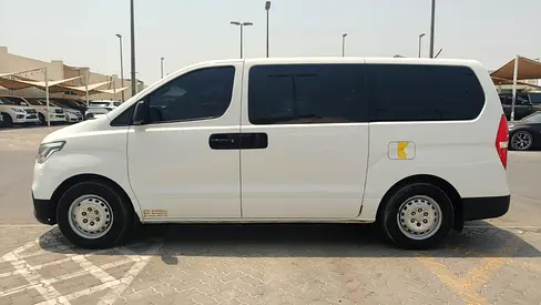 صورة 8 لـ 2020 Hyundai H1