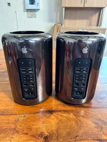 APPLE MAC PRO TRASH CAN (LATE) {rare}
