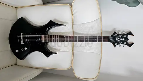 B.C. Rich Platinum Series Virgin Model Eletric Guitar (Made in Korea)