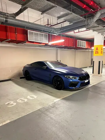 2020 BMW M8 照片 2