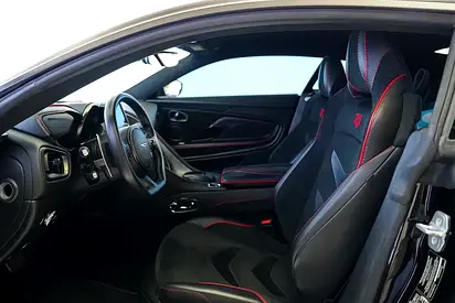 2019 Aston Martin DBS 照片 11