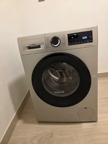 Bosch brand combo washer dryer like new with good working free delivery
