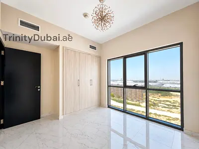 Ready To Move | Spacious & Bright Layout