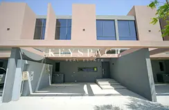 Premier Evergreen Retreat | Luxury Family Lifestyle | Resale