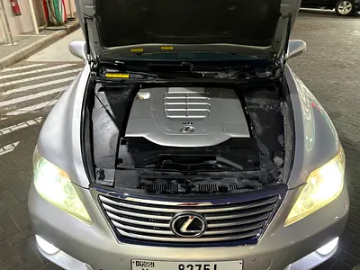 صورة 8 لـ 2010 Lexus LS-SERIES