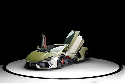 REVUELTO | VERDE TURBINE EXTERIOR | MATT CARBON INTERIOR | SERVICE TIL AUG 2027