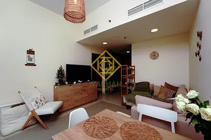 Spacious 1BR | Near Metro | Unfurnished | Vacant